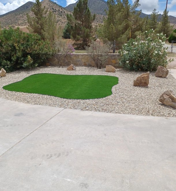 Artificial turf installation with gravel border in Las Cruces